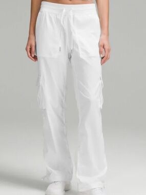 Lululemon Dance Studio Relaxed-Fit Mid-Rise Cargo Pant white size Large NEW